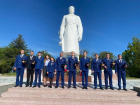 Коллектив межрайонной прокуратуры возложил венок и цветы к мемориалу «Сопка Героев»