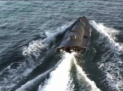 Mash: Морской беспилотник ВСУ атаковал нефтегавань «Шесхарис» в Новороссийске