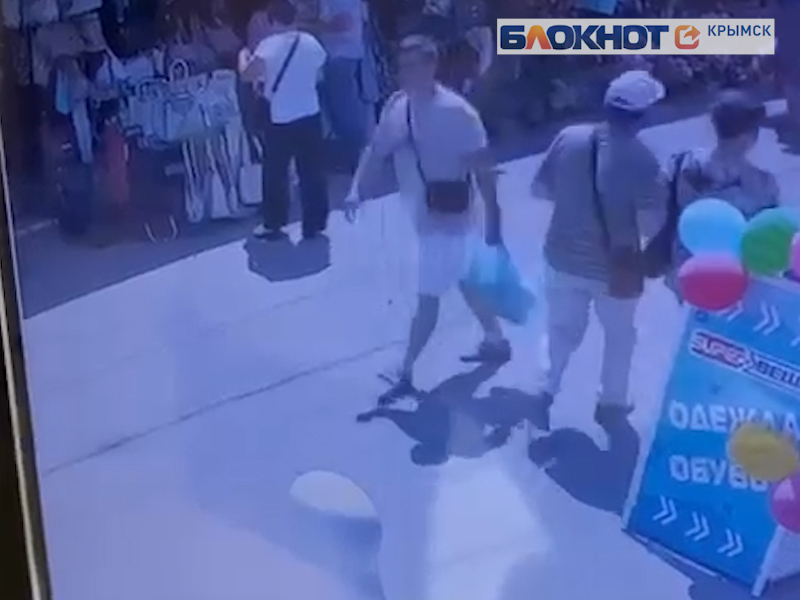 Ворует сумки на центральном рынке в Крымске