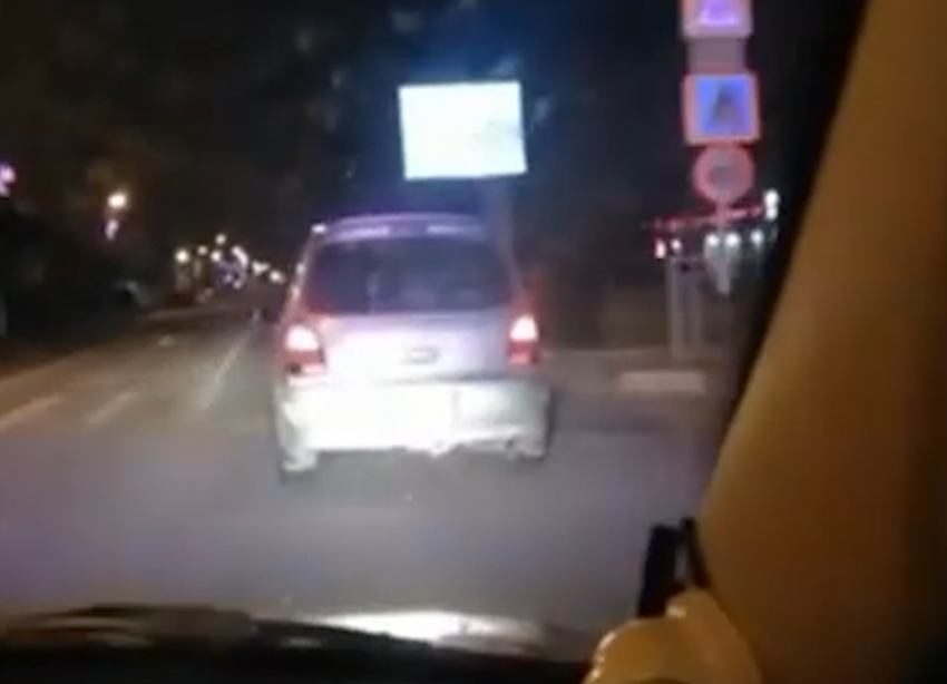 В Славянске-на-Кубани водитель пытался скрыться от полицейских