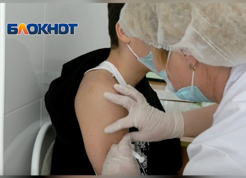 В Крымском районе начали вакцинировать подростков  от COVID-19