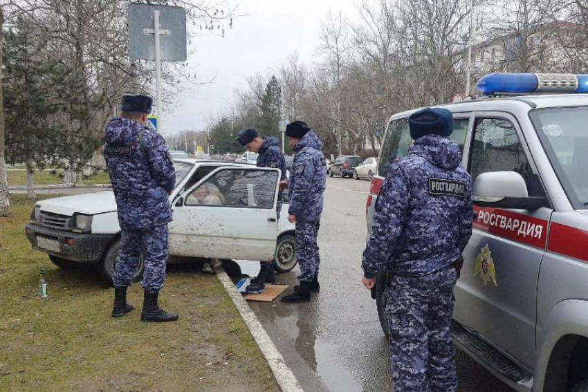 Автолюбительница из Темрюка угнала «Оку» и попала на ней в аварию