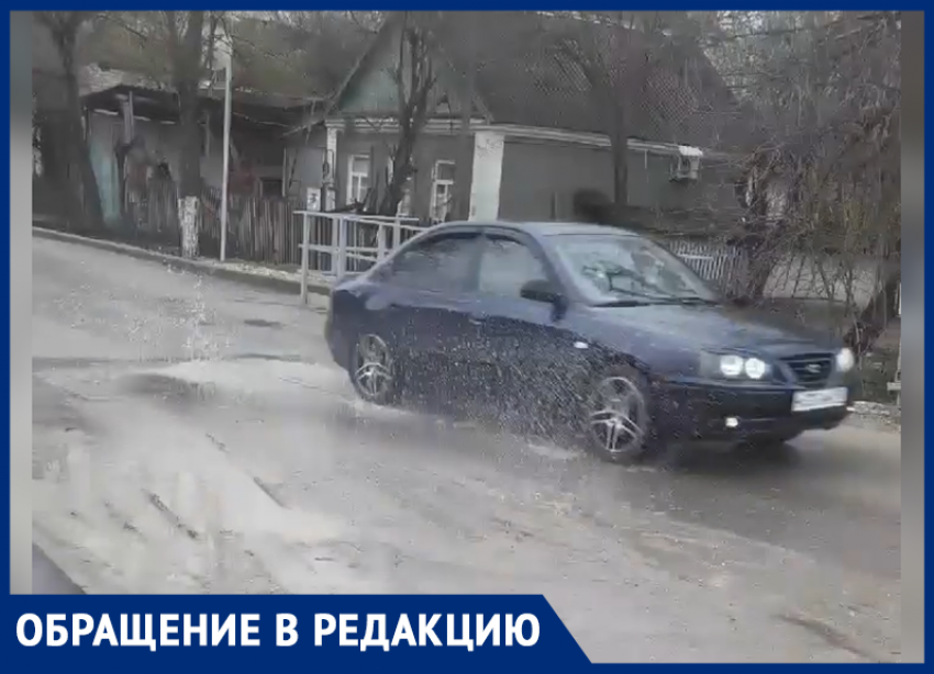 Жители ул.Шевченко просят сделать водоотведение возле нового моста. 